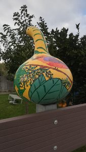 Kürbis als Zaun-Dekoration